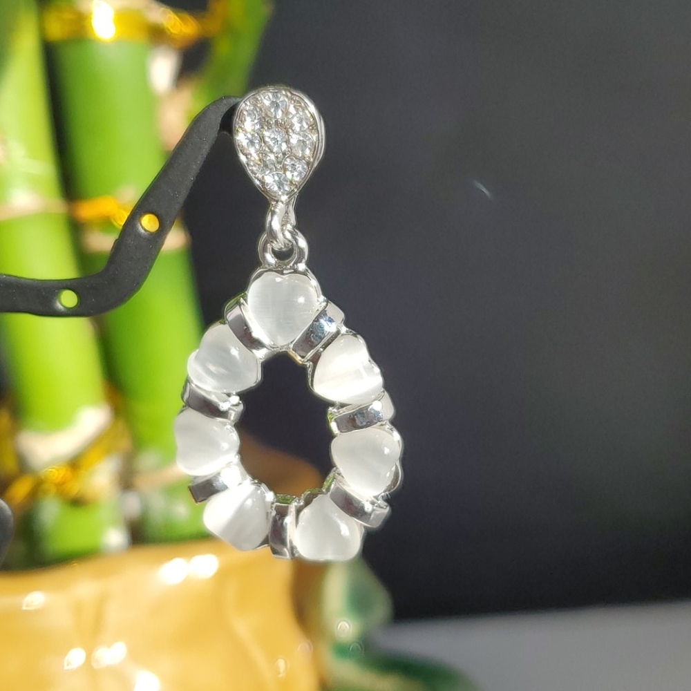 Fancy Earring - Picture 3 of 3